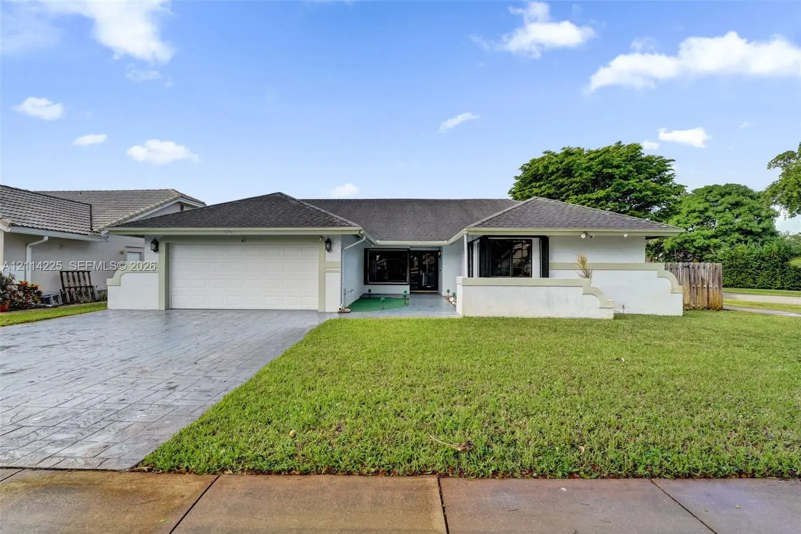 5741 SW 88th Ter, Cooper City FL 33328