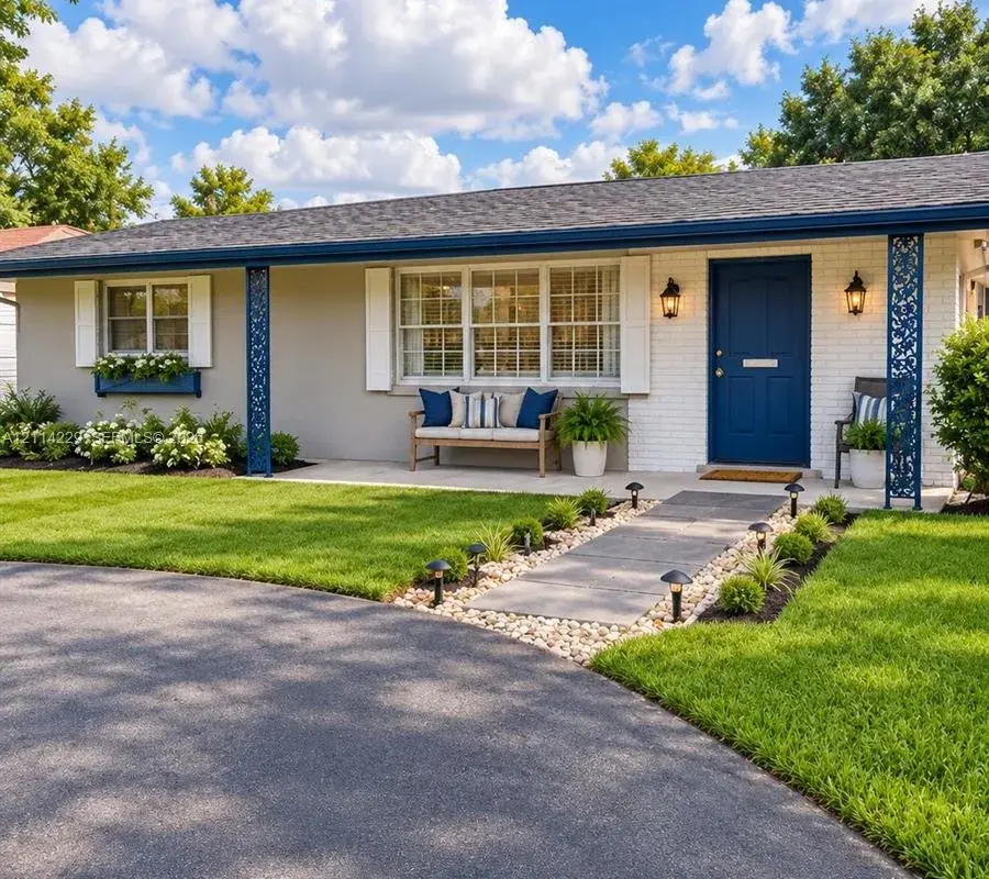 7900 NW 13th St, Pembroke Pines FL 33024