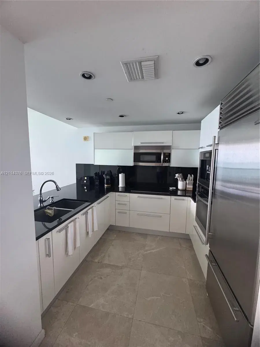 17121 Collins Ave # 1403, Sunny Isles Beach FL 33160