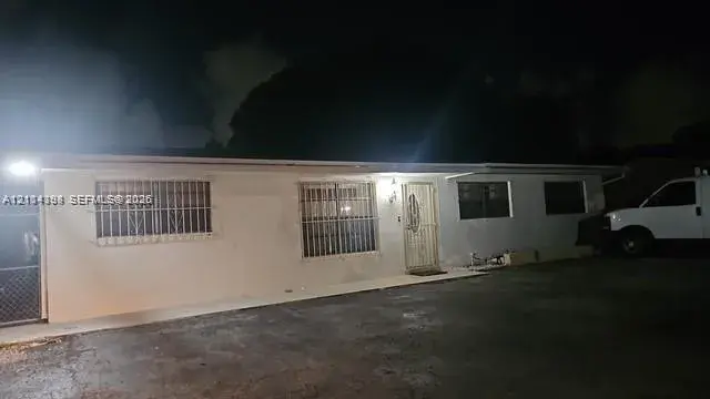 4621 SW 104th Ct, Miami FL 33165