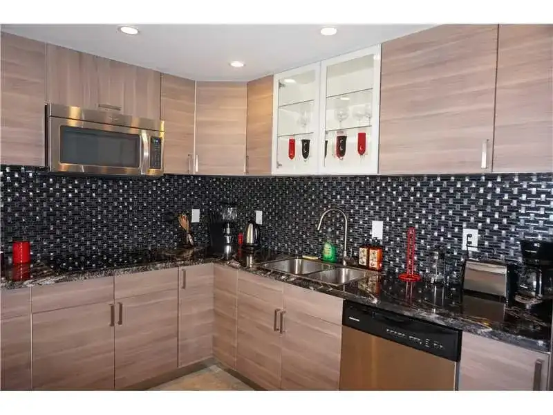 19370 COLLINS AV SEASONAL # 1611, Sunny Isles Beach FL 33160 photo 3