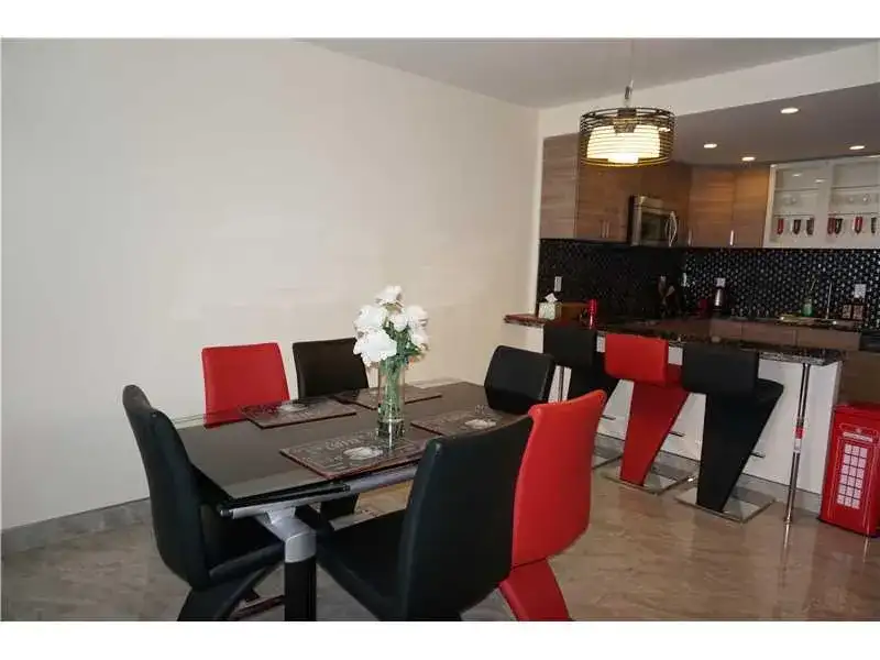 19370 COLLINS AV SEASONAL # 1611, Sunny Isles Beach FL 33160 photo 4