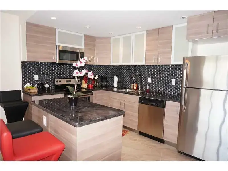 19370 COLLINS AV SEASONAL # 1007, Sunny Isles Beach FL 33160