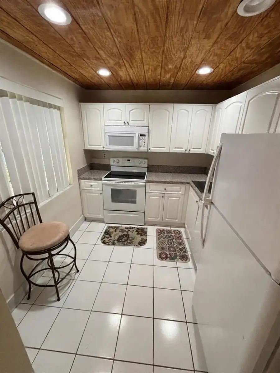 3121 NW 47th Terrace # 107, Lauderdale Lakes FL 33319 photo 4
