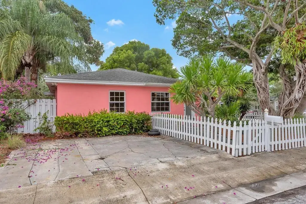 802 N J Street, FL 33460 photo 2