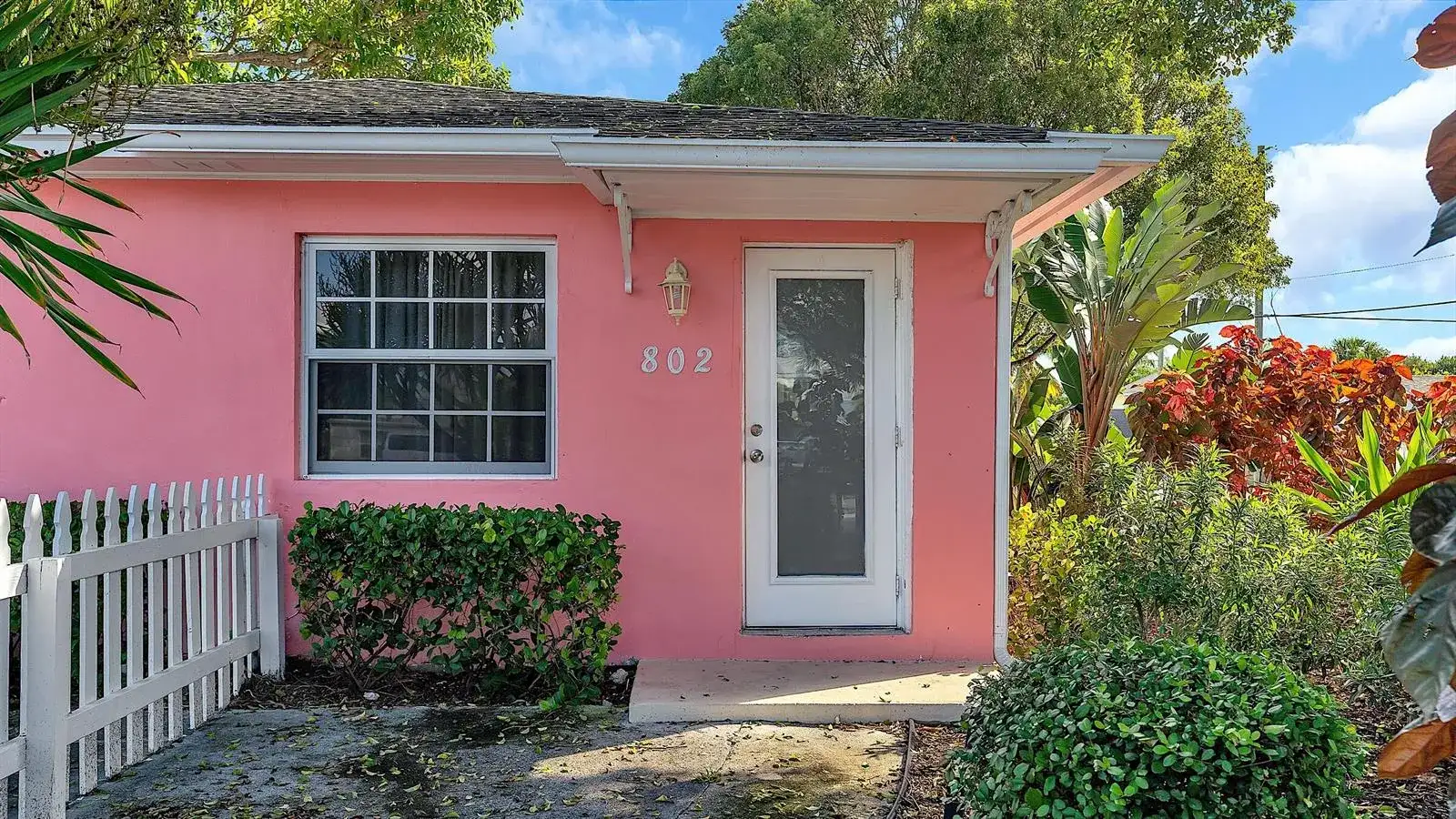 802 N J Street, FL 33460 photo 4