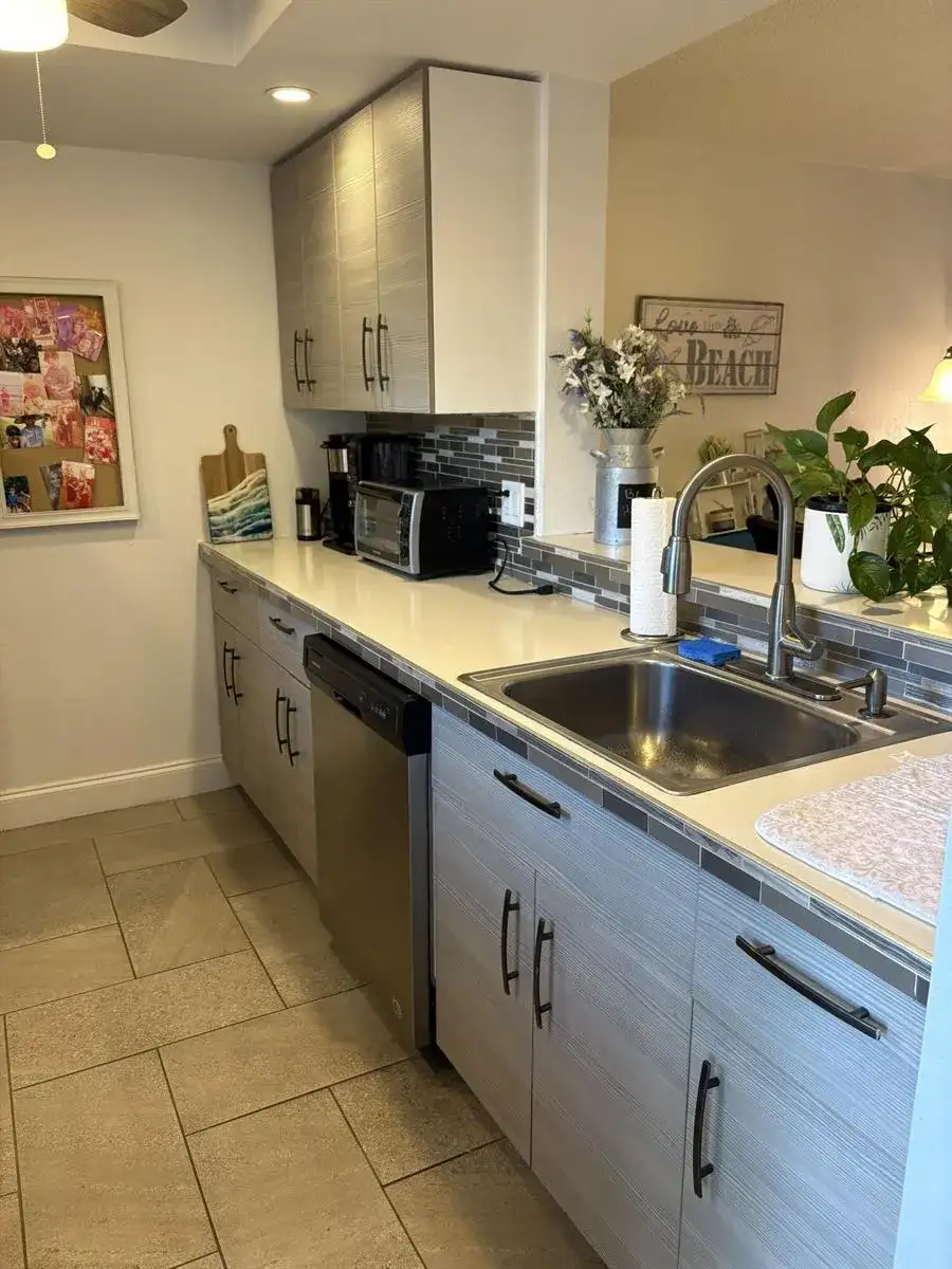 330 NE 26th Avenue Apt 108, Boynton Beach FL 33435 photo 4