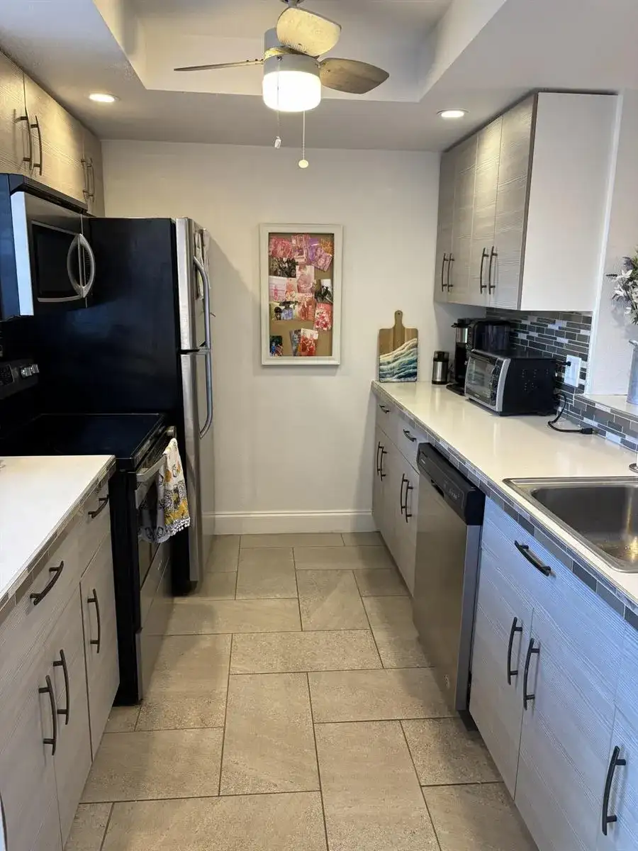 330 NE 26th Avenue Apt 108, Boynton Beach FL 33435 photo 5
