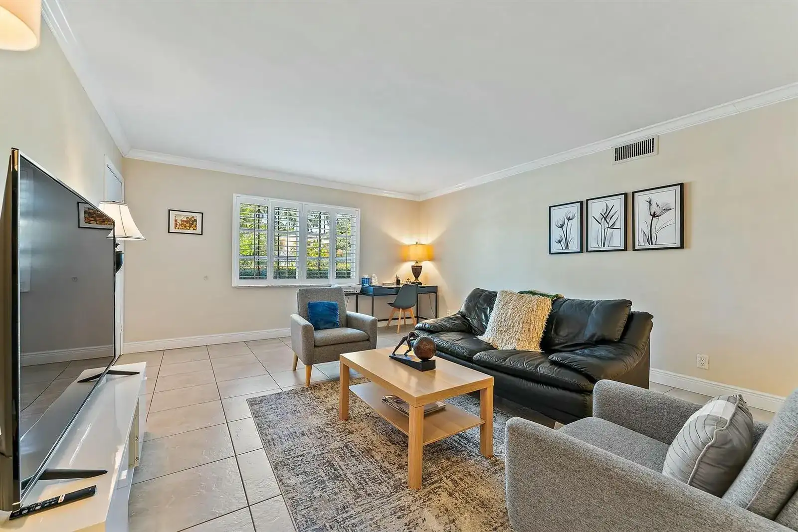 3036 Park Avenue, Riviera Beach FL 33404 photo 4