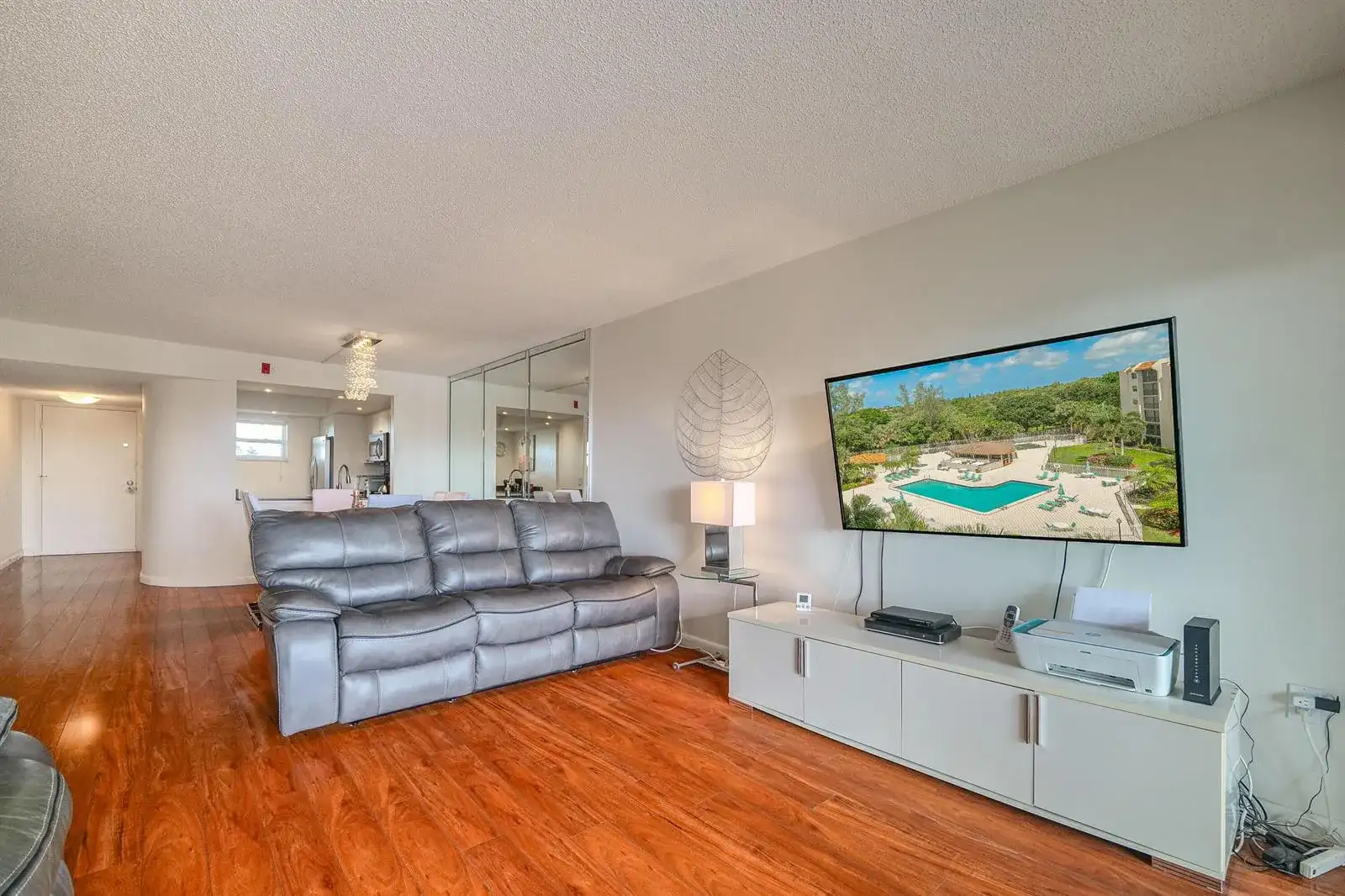 3930 Inverrary Boulevard # d, Lauderhill FL 33319 photo 2