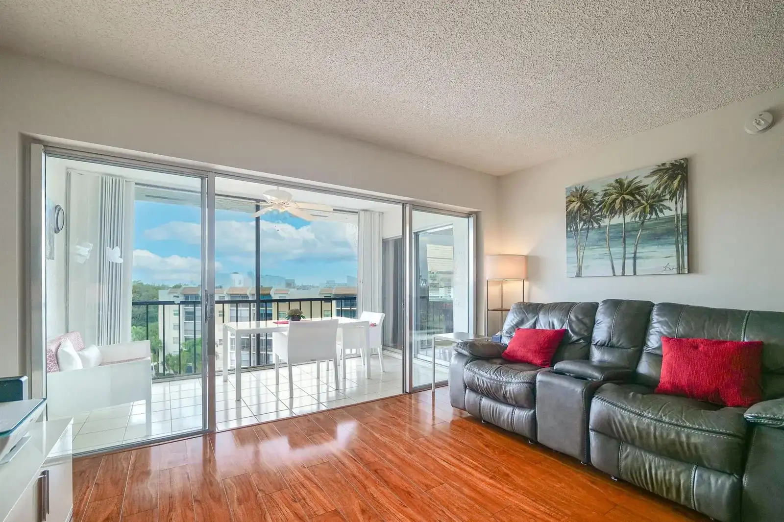 3930 Inverrary Boulevard # d, Lauderhill FL 33319 photo 3
