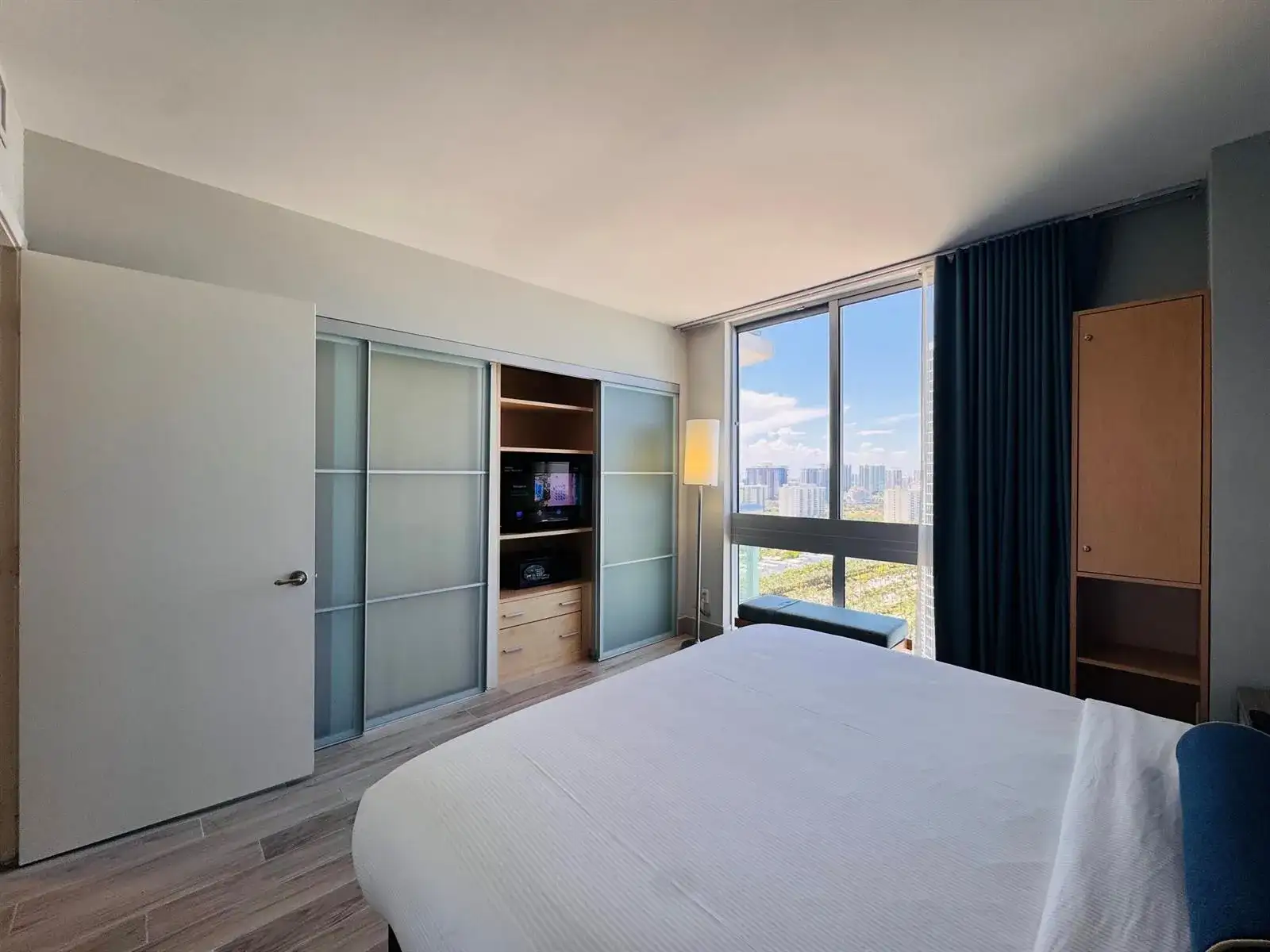 18683 Collins Avenue # 2303, Sunny Isles Beach FL 33160 photo 4