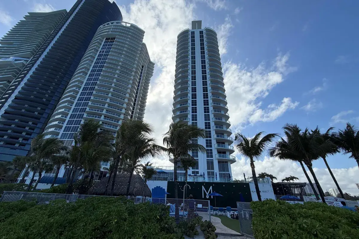 18683 Collins Avenue # 2303, Sunny Isles Beach FL 33160