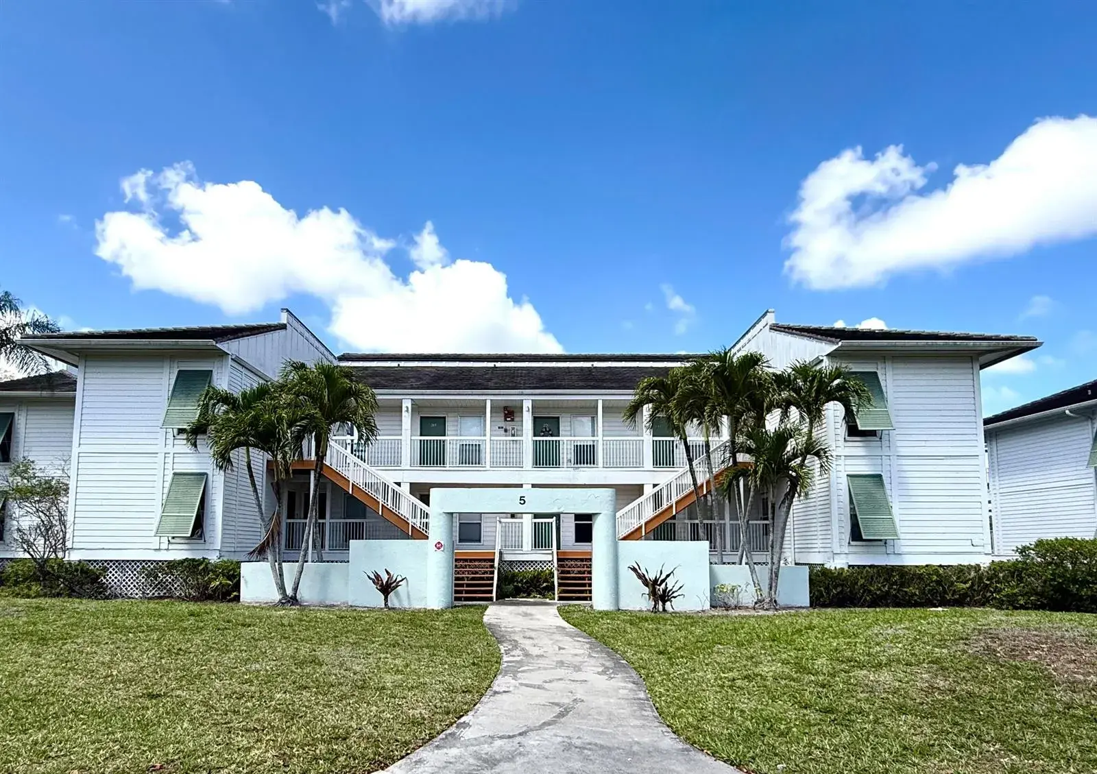 167 Cypress Point Drive, Palm Beach Gardens FL 33418