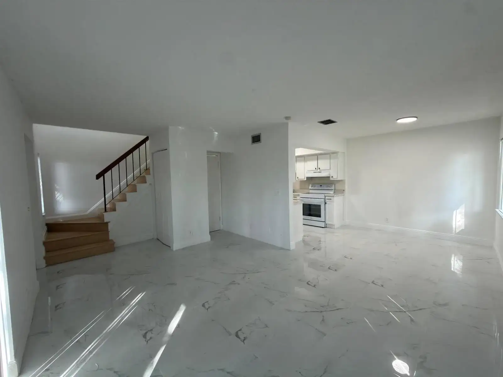 5702 NW 22nd Court # b, Lauderhill FL 33313 photo 4