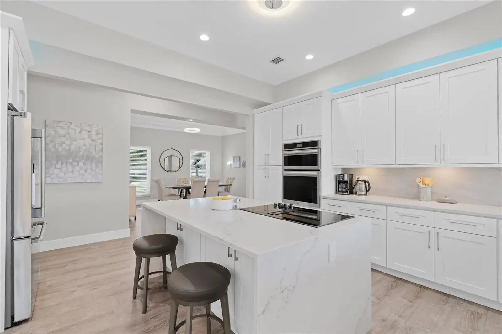 9010 Gardens Glen Circle, Palm Beach Gardens FL 33418 photo 3
