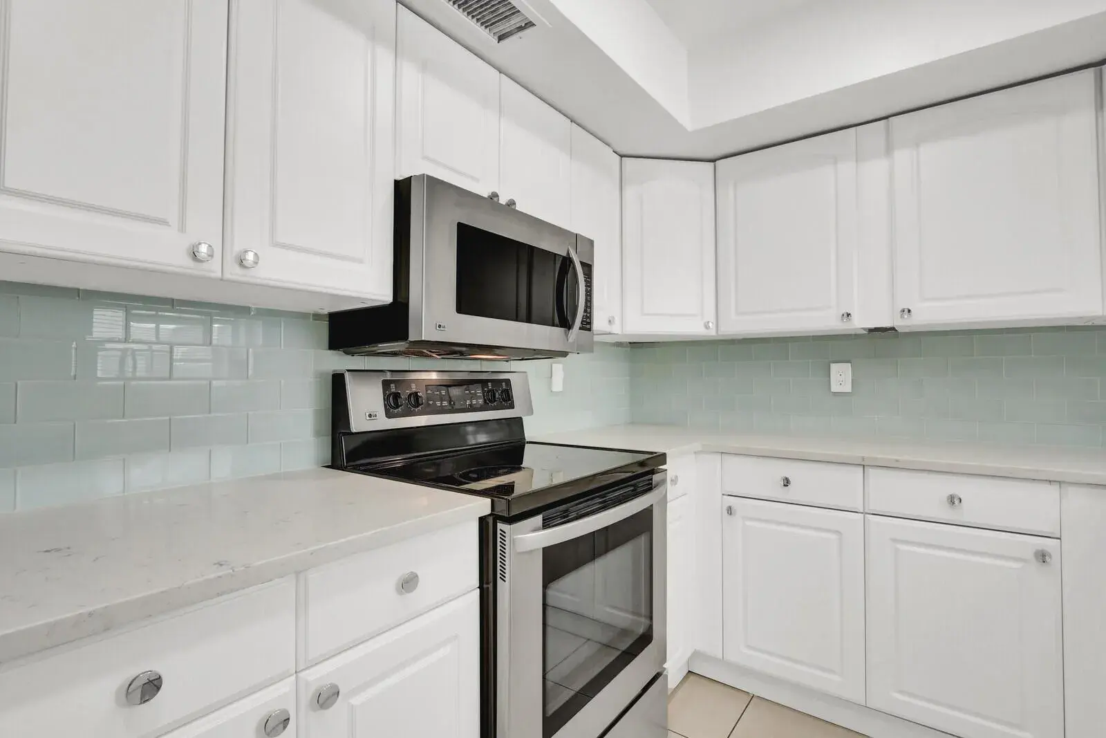 10249 N Military Trail Apt 201, Palm Beach Gardens FL 33410