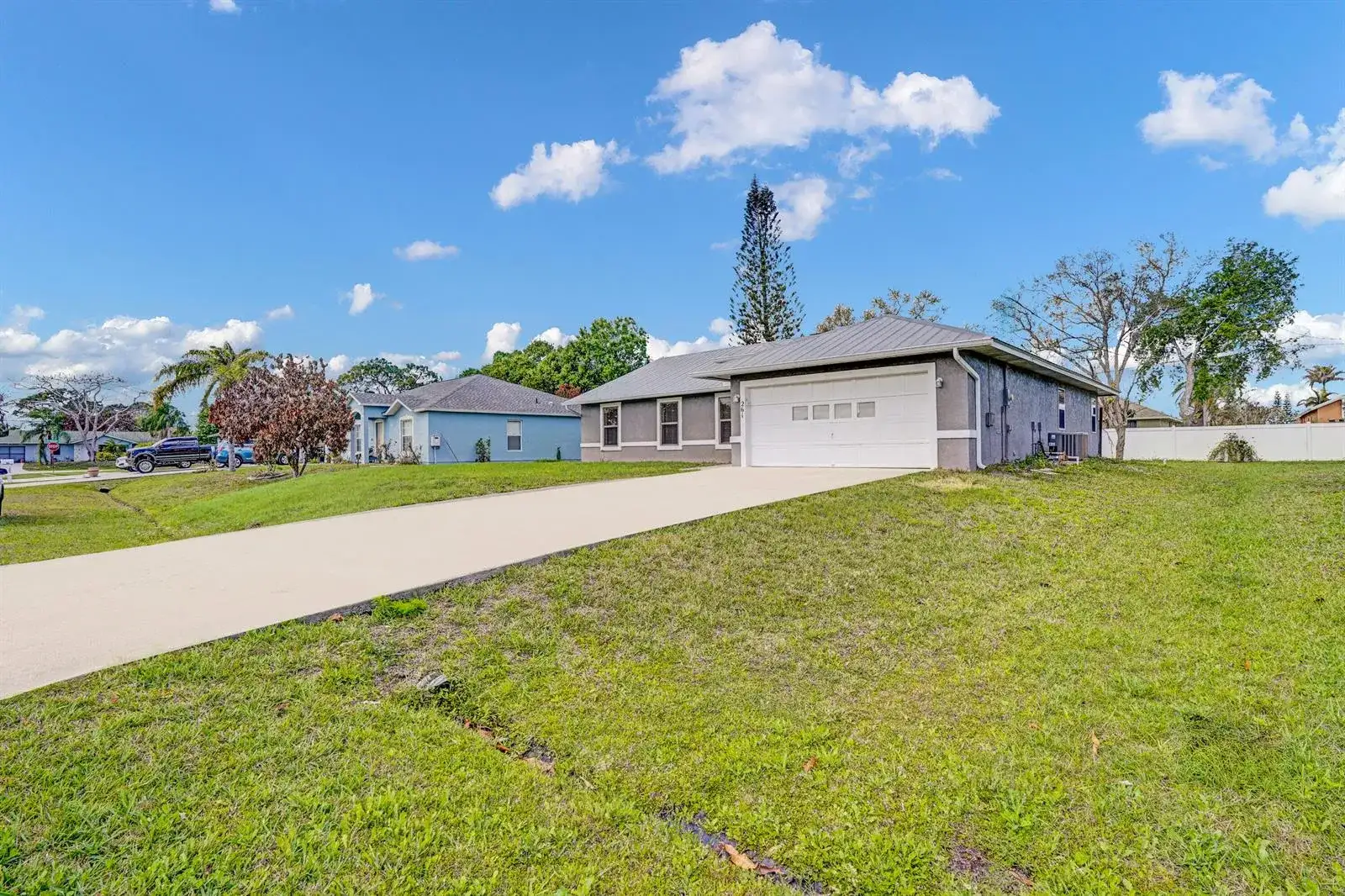 261 SW Parish Terrace, Port St. Lucie FL 34984 photo 2