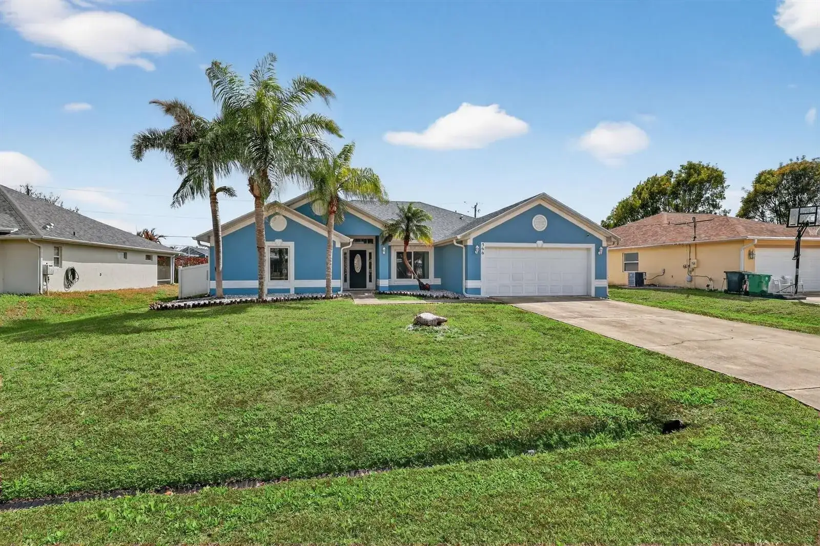 566 SW Sea Holly Terrace, Port St. Lucie FL 34984 photo 2