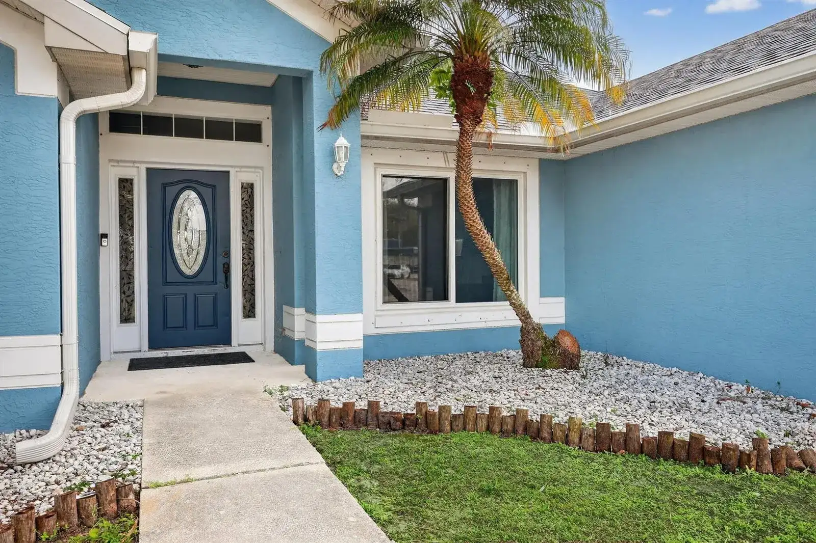 566 SW Sea Holly Terrace, Port St. Lucie FL 34984 photo 4