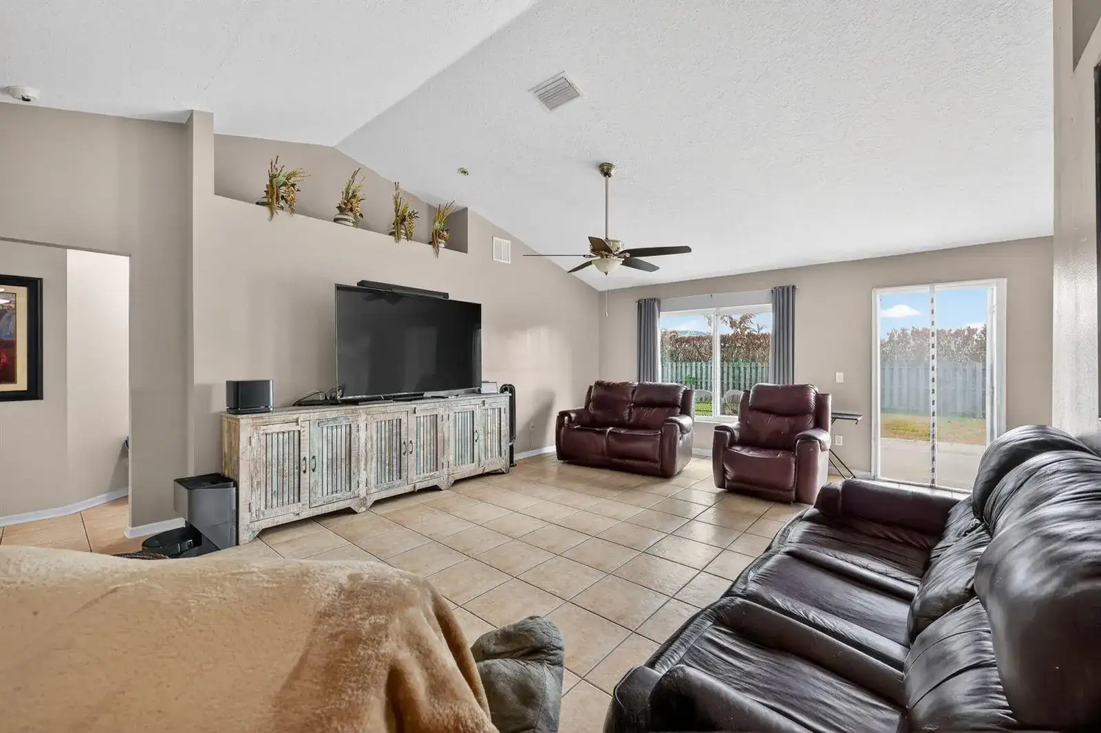 566 SW Sea Holly Terrace, Port St. Lucie FL 34984 photo 5