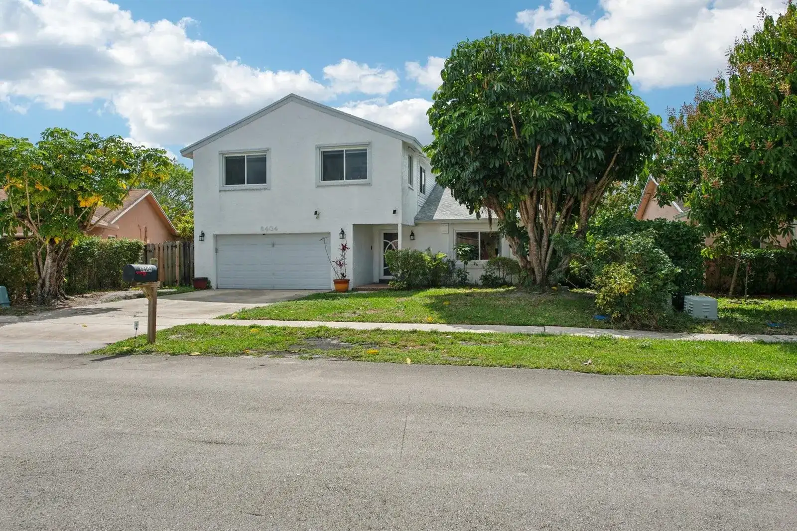 8404 SW 20th Street, North Lauderdale FL 33068 photo 2