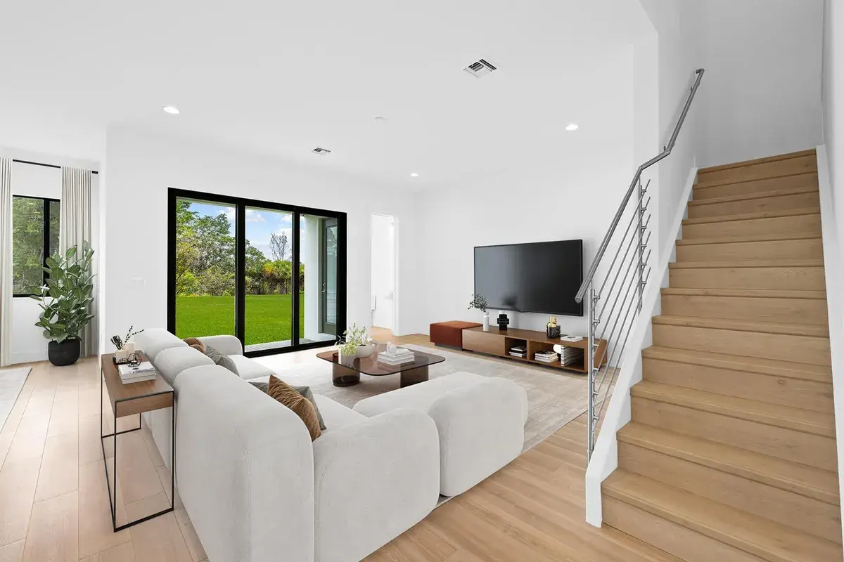 1437 SW 23rd Court, Fort Lauderdale FL 33315