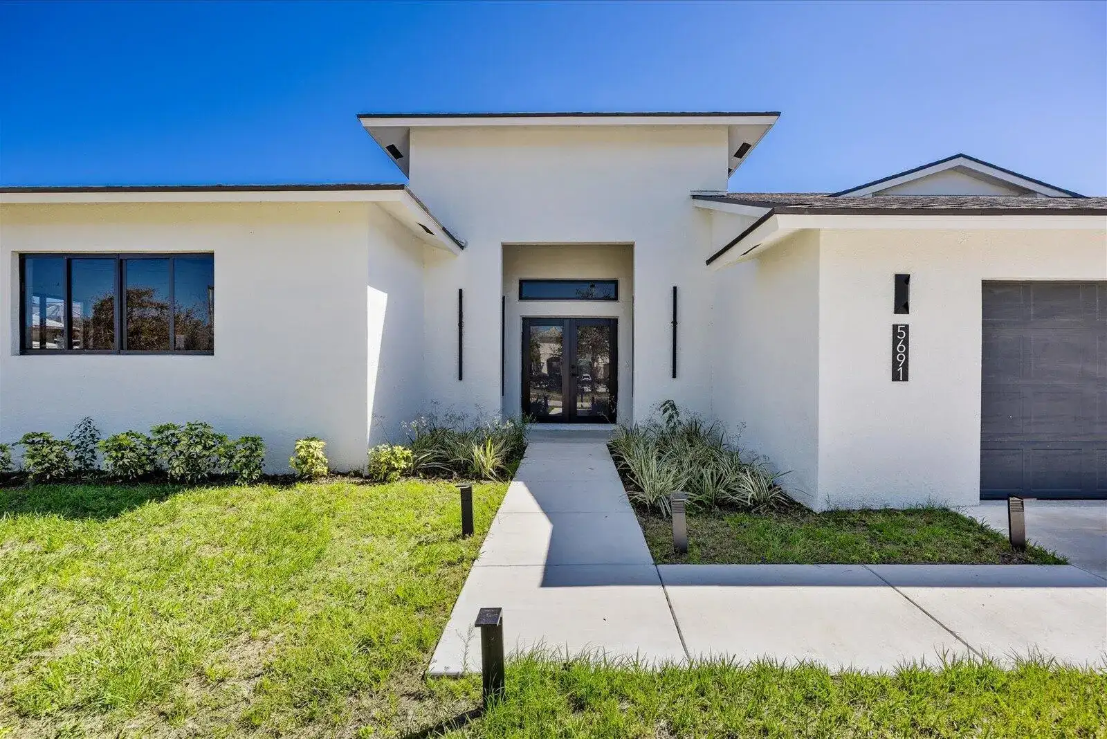 5691 NW North Macedo Boulevard, Port St. Lucie FL 34983 photo 2