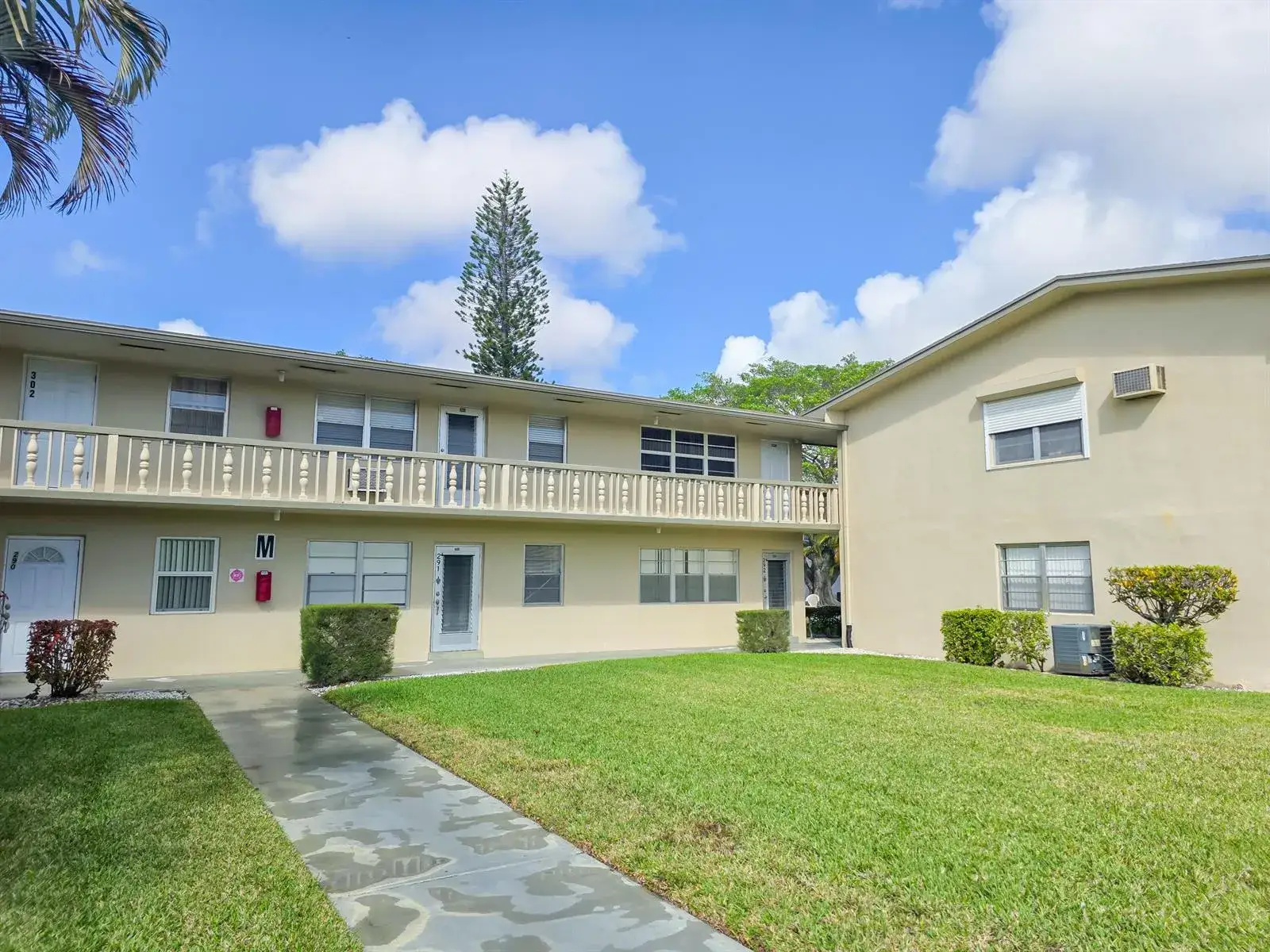 291 Norwich M, West Palm Beach FL 33417