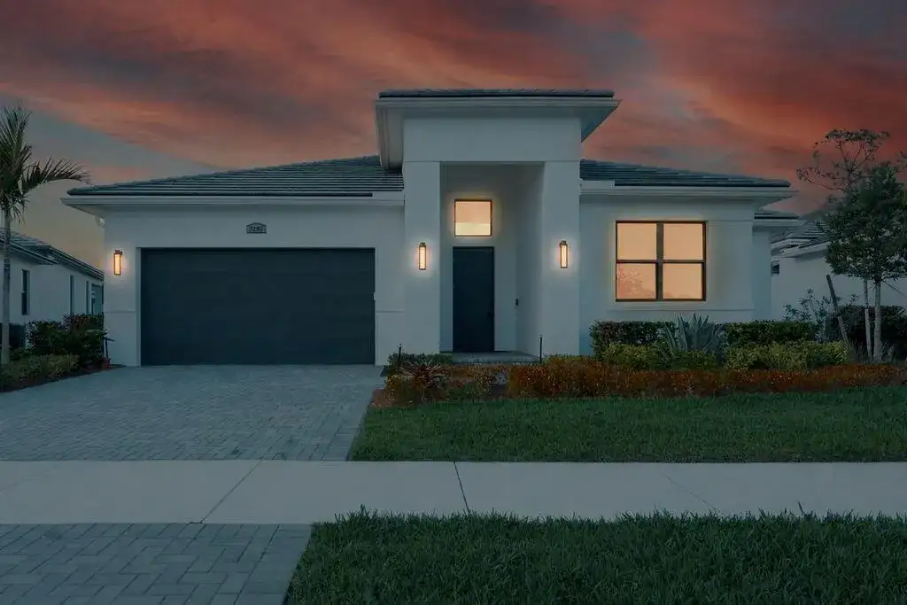 2293 SE Canopy Cove Lane, Port St. Lucie FL 34984 photo 2