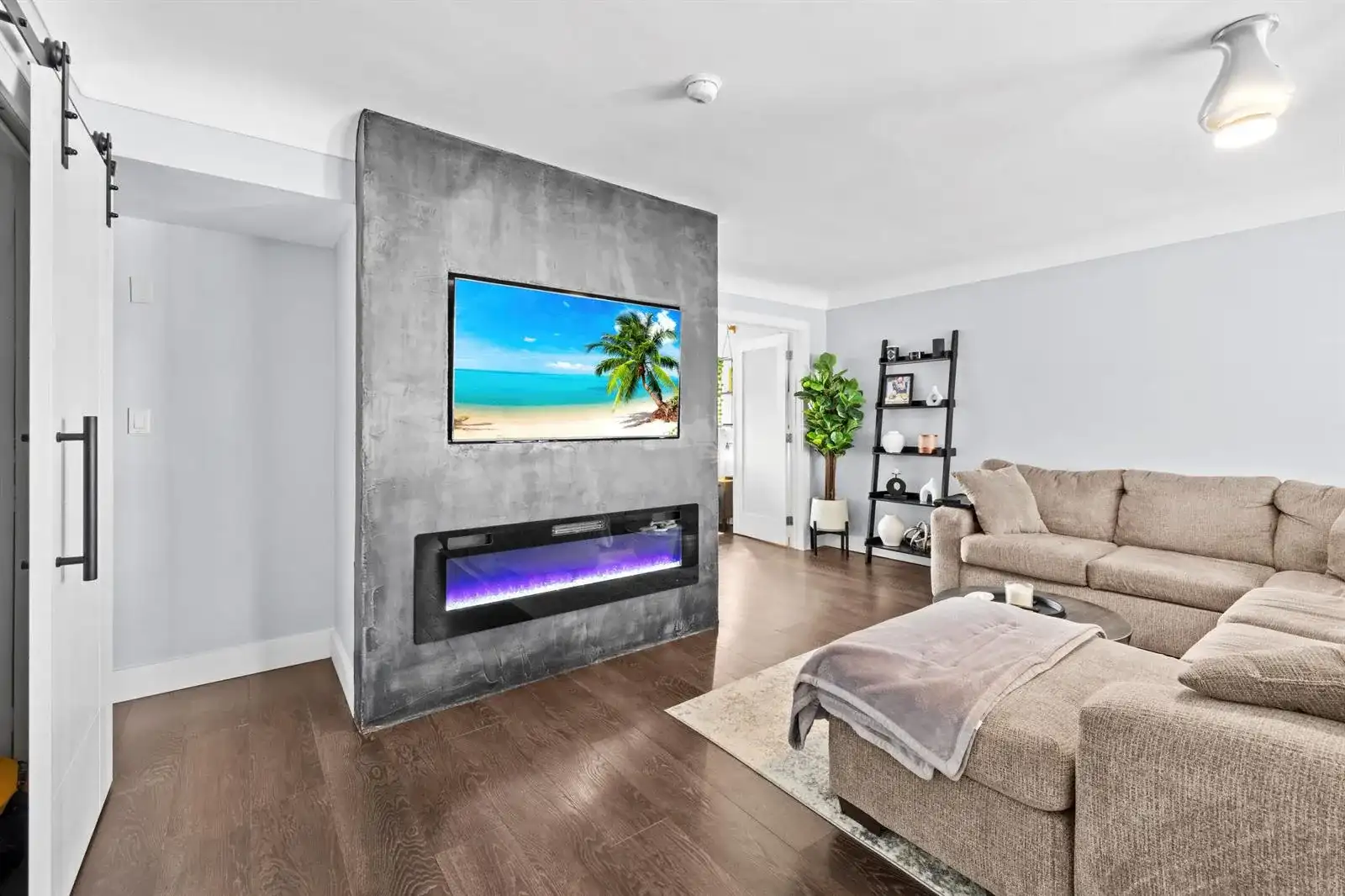 535 Hendricks Isle # 302, Fort Lauderdale FL 33301