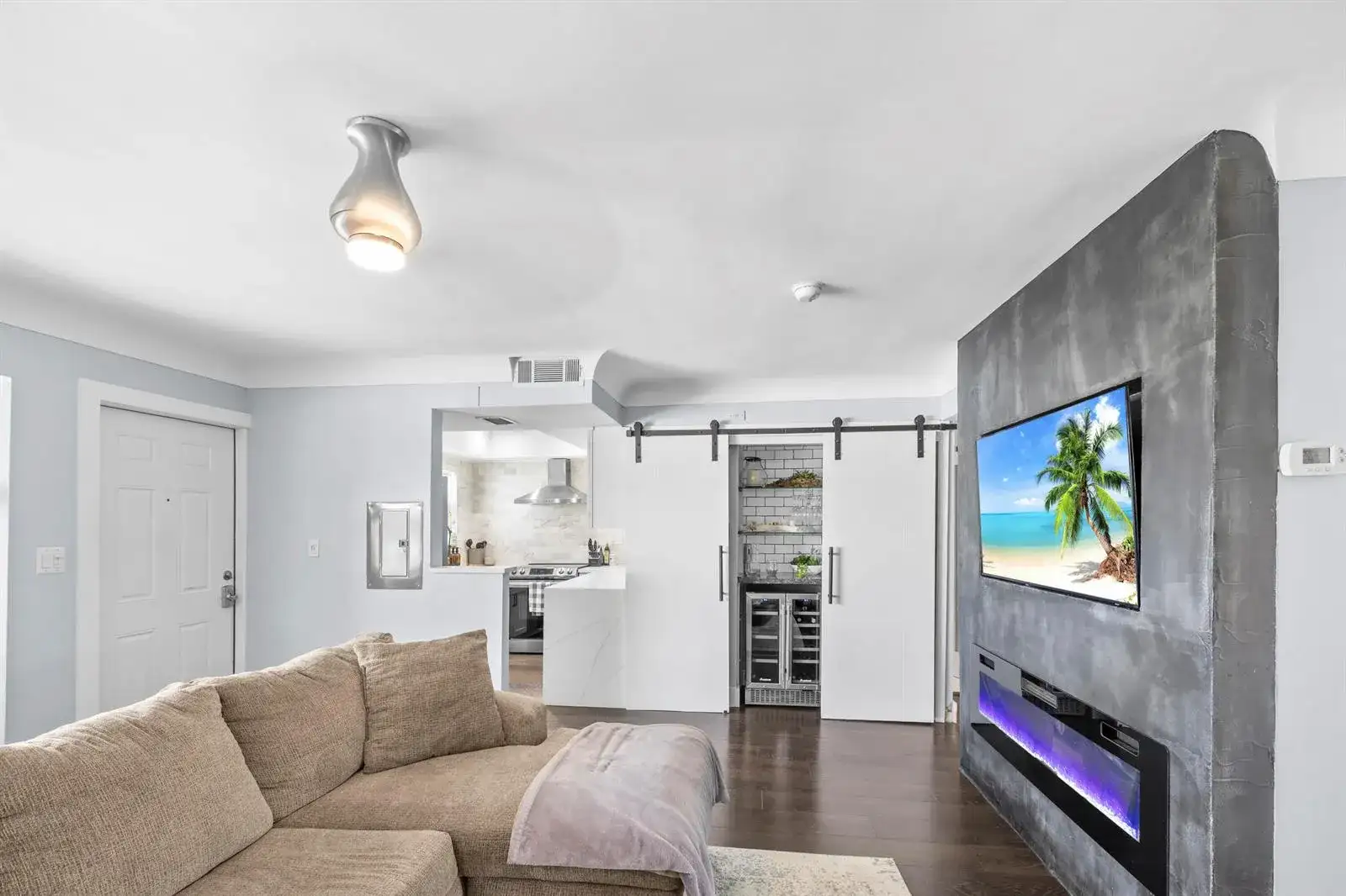 535 Hendricks Isle # 302, Fort Lauderdale FL 33301 photo 3