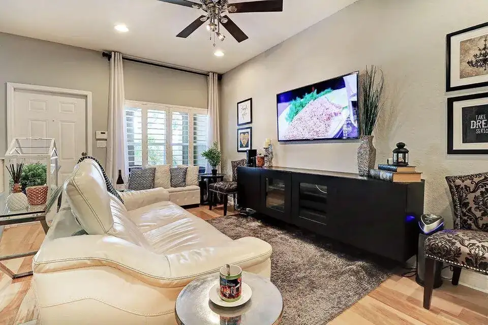 400 Lake Monterey Circle, Boynton Beach FL 33426 photo 4