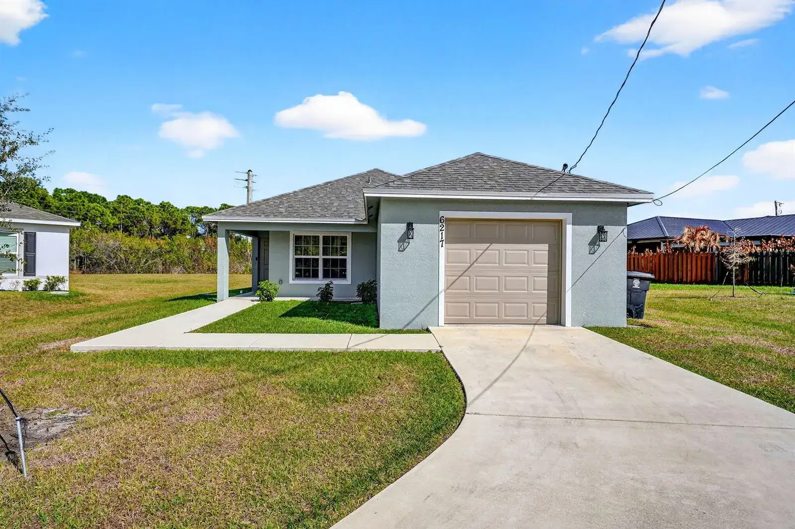 6217 NW Gatun Court, Port St. Lucie FL 34986 photo 2
