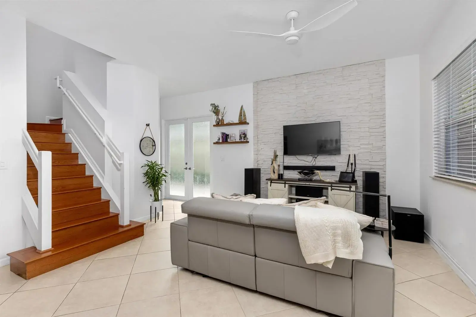1222 NE 18th Avenue # 1, Fort Lauderdale FL 33304