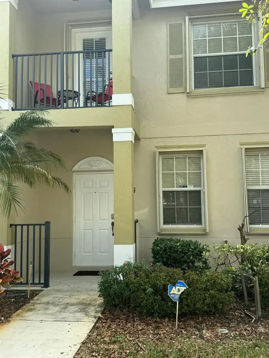 2104 SE Eatonville Drive, Port St. Lucie FL 34952