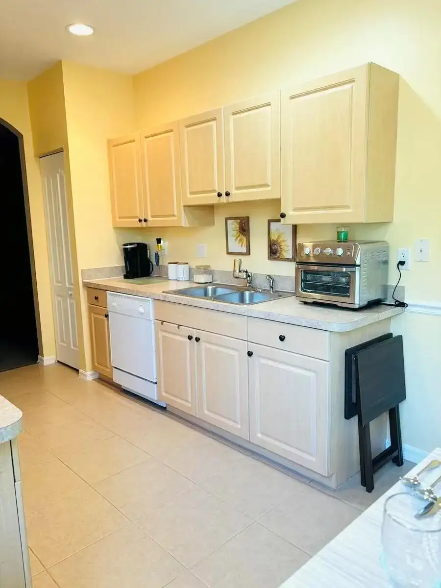 2104 SE Eatonville Drive, Port St. Lucie FL 34952 photo 4