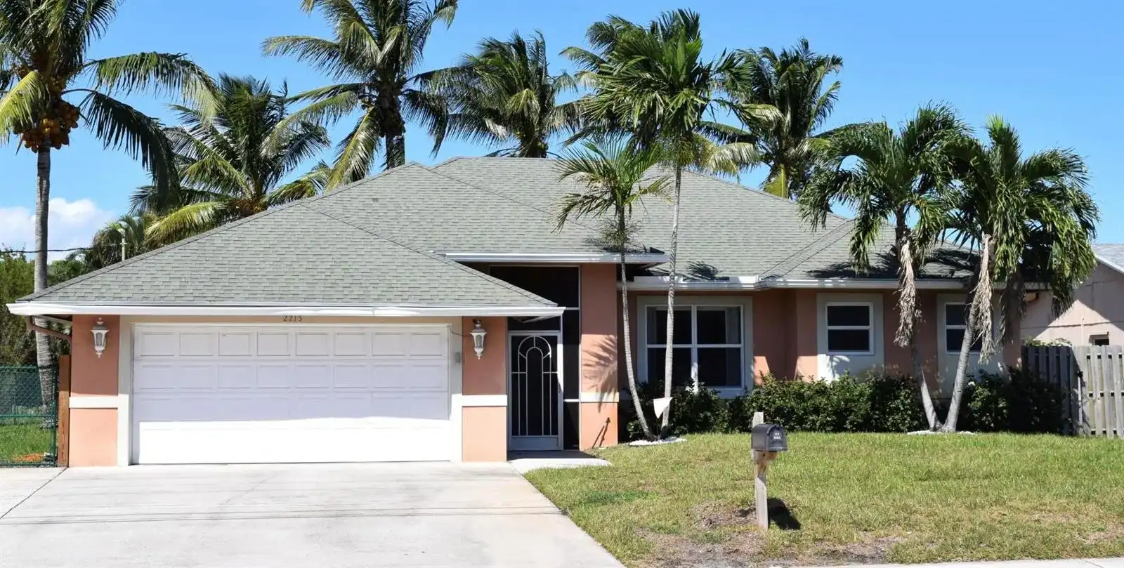 2215 Hypoluxo Rd Road, Lantana FL 33462