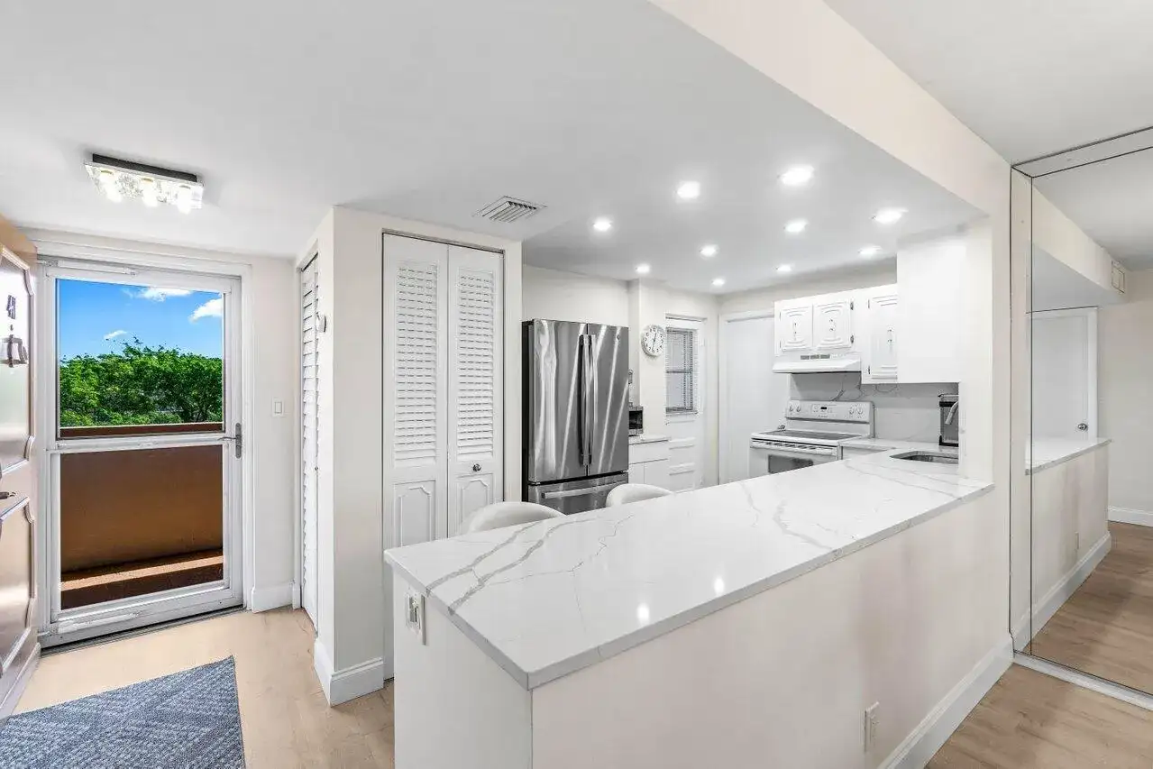 6461 NW 2nd Avenue # 411, Boca Raton FL 33487 photo 4