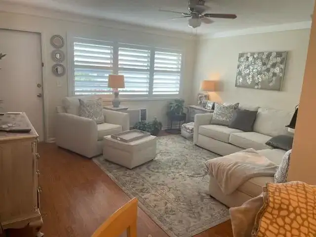 620 W Horizons W # 207, Boynton Beach FL 33435 photo 2