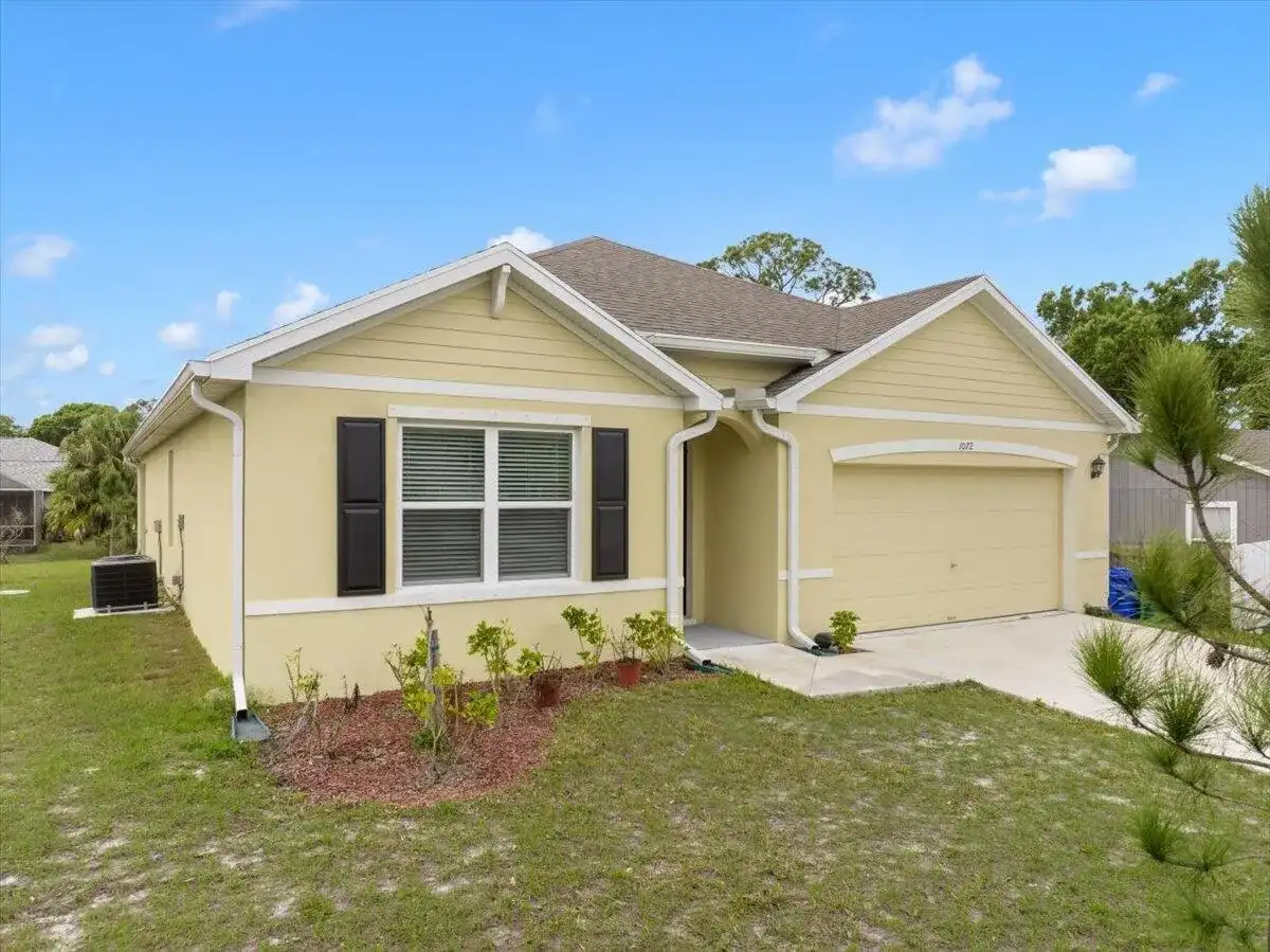1072 Roseland Road, Sebastian FL 32958