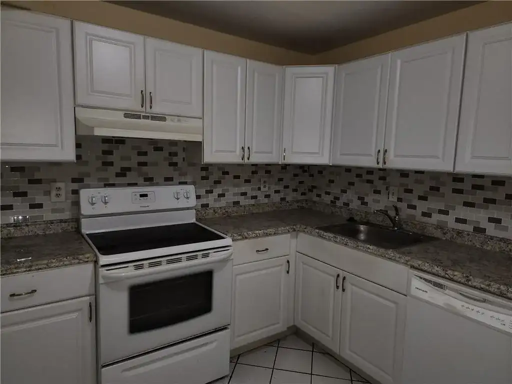 7001 Environ Boulevard # 604, Lauderhill FL 33319 photo 2