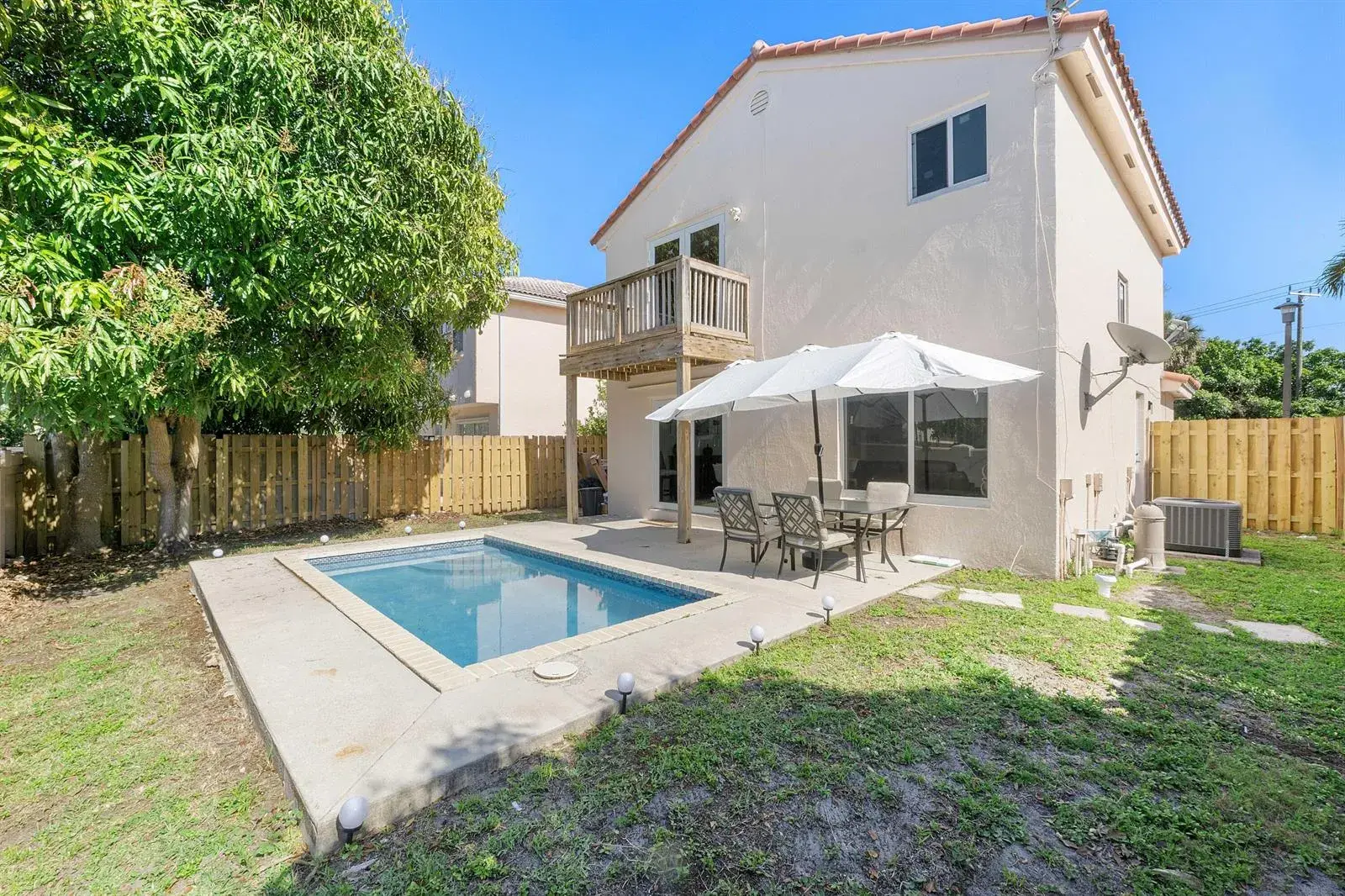 6363 Seagrape Circle, Margate FL 33063