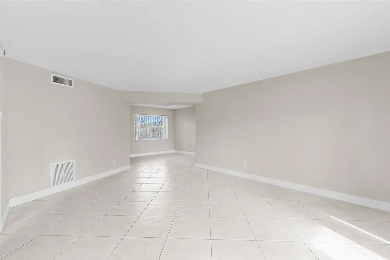 4141 NW 44th Avenue # 224, Lauderdale Lakes FL 33319 photo 4