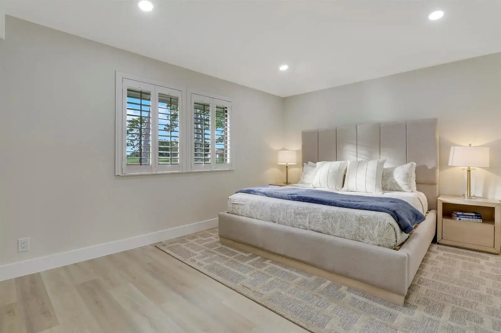 523 Club Drive, Palm Beach Gardens FL 33418 photo 4