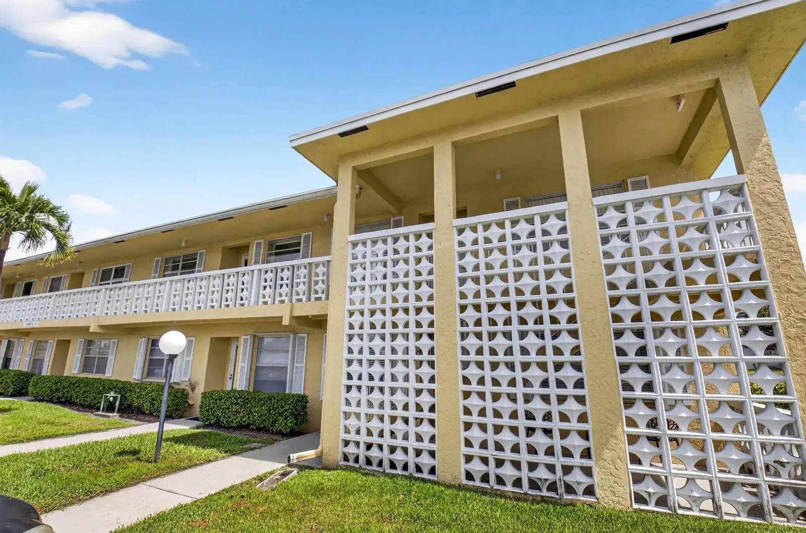 1150 Mahogany Way # 203, Delray Beach FL 33445 photo 4