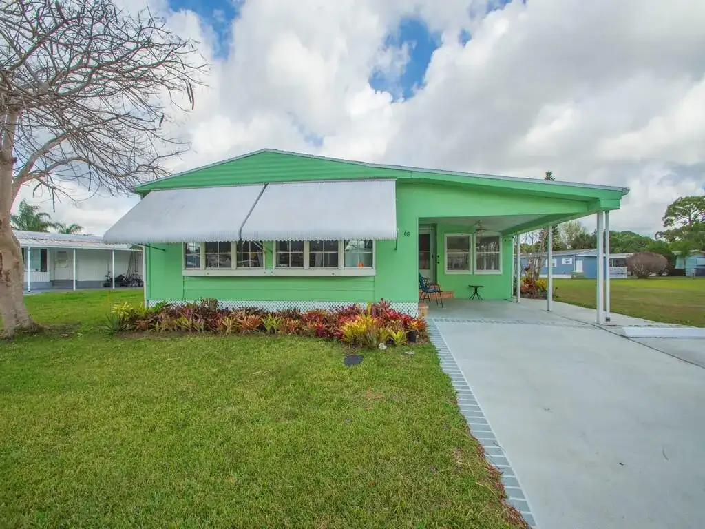 68 W Caribbean, Port St. Lucie FL 34952 photo 5