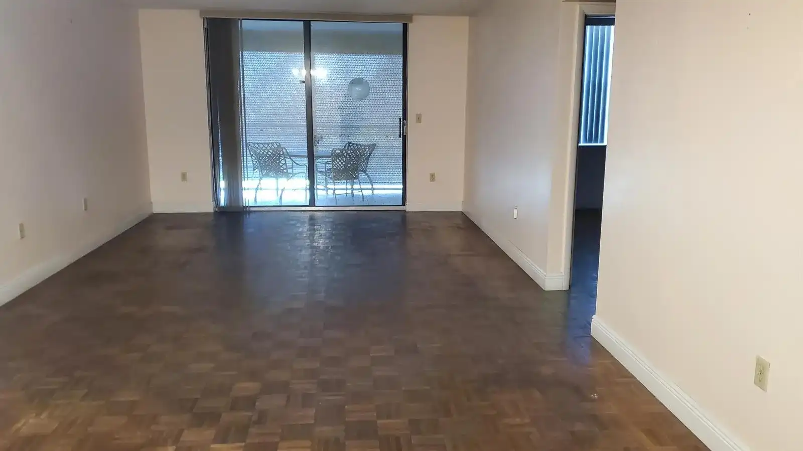 1400 Saint Charles Place # 608, Pembroke Pines FL 33026