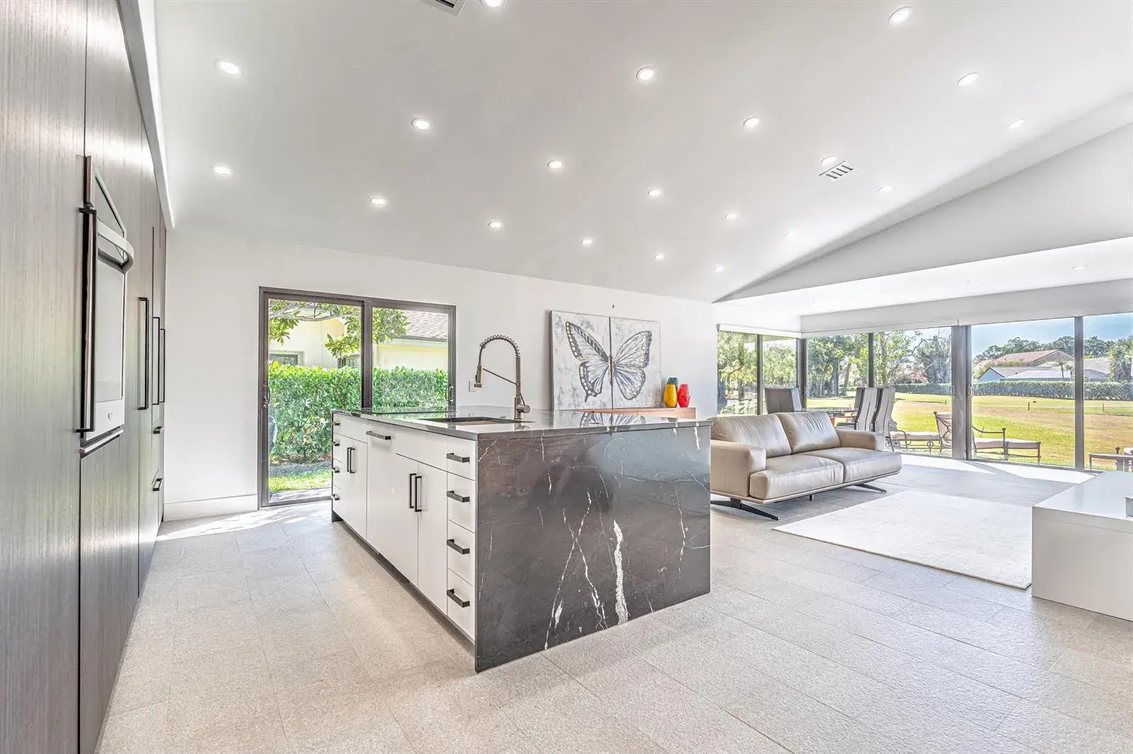 6878 Touchstone Circle, Palm Beach Gardens FL 33418