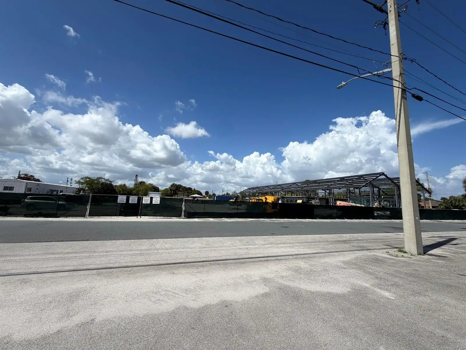 705 SE Tarpon Avenue, Stuart FL 34994 photo 3
